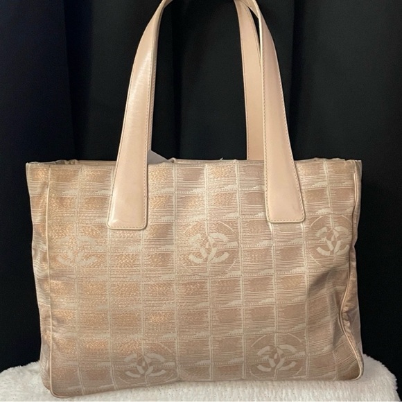 Authentic Small Chanel Travel Tote Bag w/Hologram Serial Number (Preloved) - Picture 7 of 16